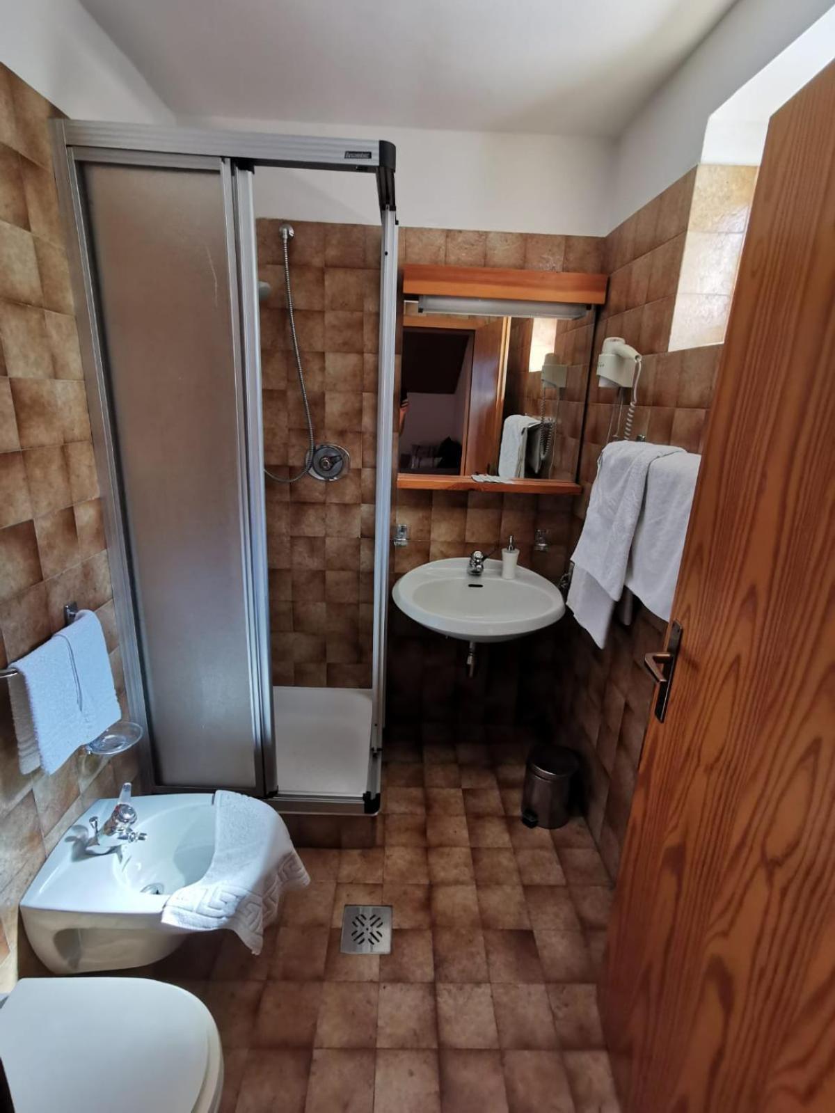 מרלנגו Hotel Eden Guesthouse מראה חיצוני תמונה